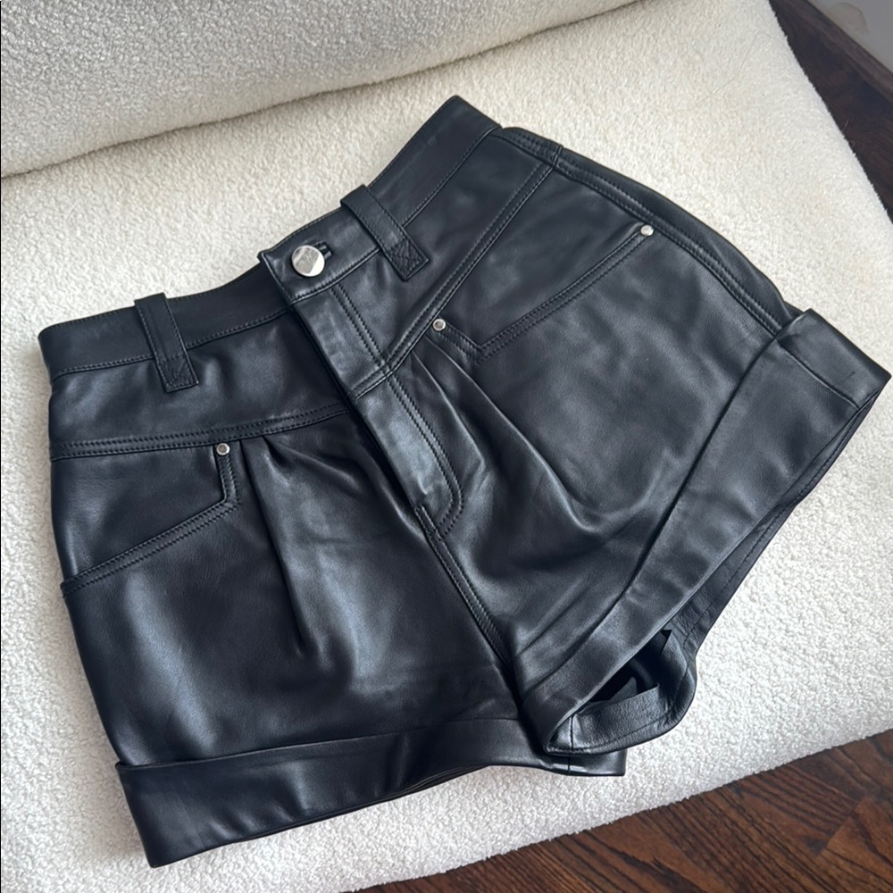 L’Academie Black Real Leather Women Shorts 24